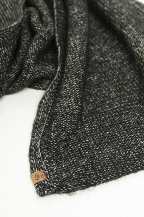 OBEY - New West Scarf, Black - The Giant Peach