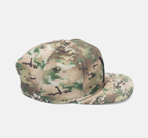 10Deep - Larger Living Snapback Hat, Digi Camo - The Giant Peach