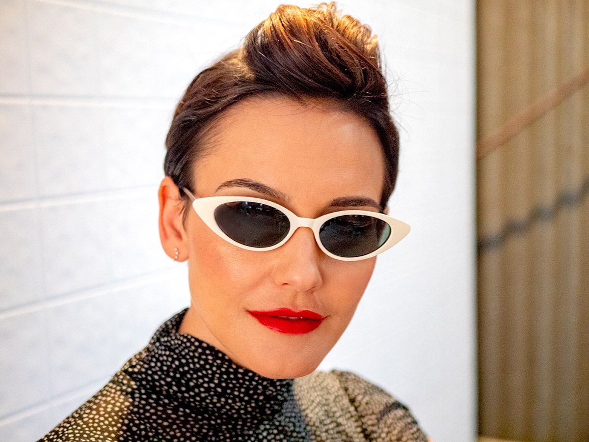 Sizzler Sunglasses, Cream