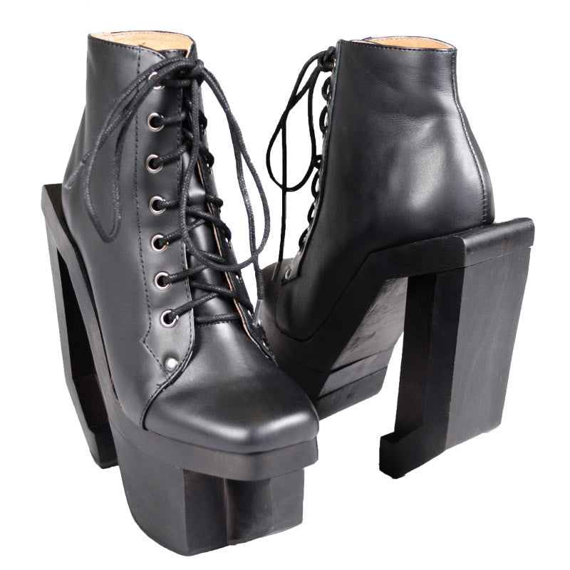 Jeffrey Campbell - Alia Women's Boots, Black - The Giant Peach