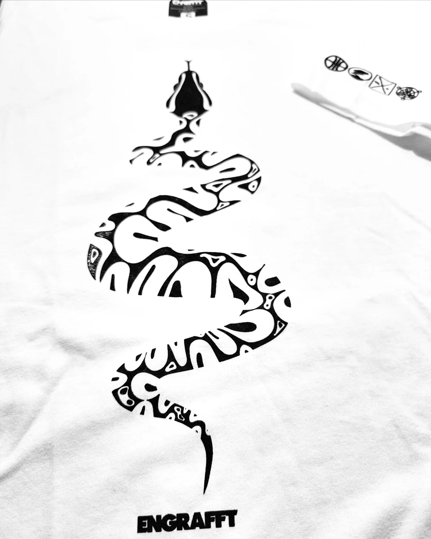 ENGRAFFT - The Python Tee