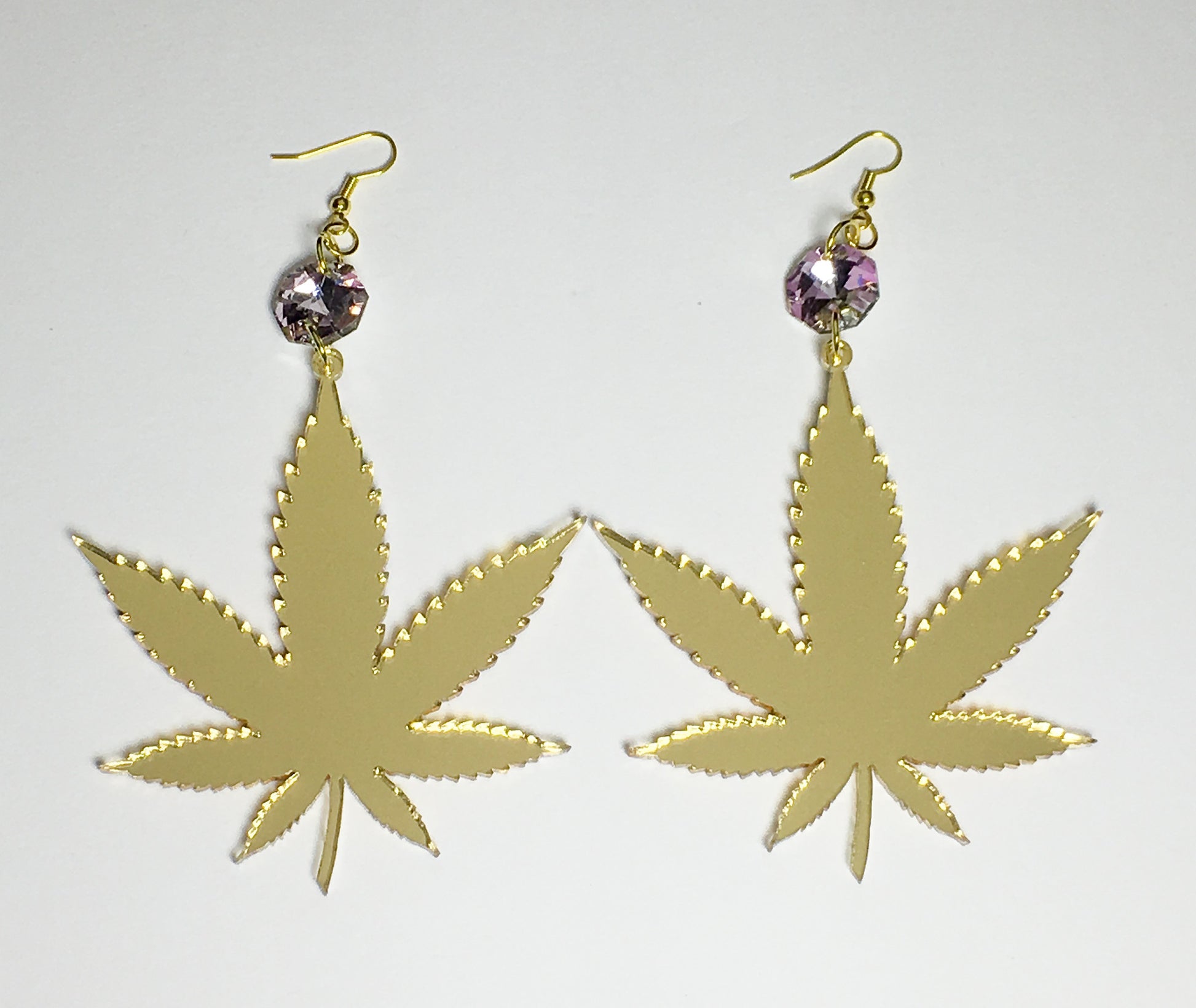 TRIXY STARR - Irie Weed earrings, Gold - The Giant Peach