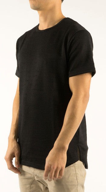 Akomplice VSOP - Steinway Men's Tee, Black - The Giant Peach