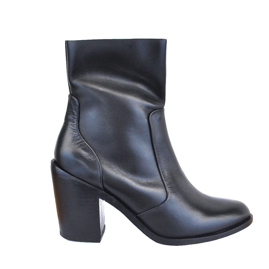 Jeffrey Campbell - Ragini Boot, Black - The Giant Peach