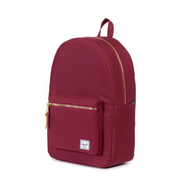 burgandy herschel backpack Classic Mini 600D Mainland Skate & Surf ensuring your tech stays safe and secure while youre on the move Herschel Classic Backpack XL -